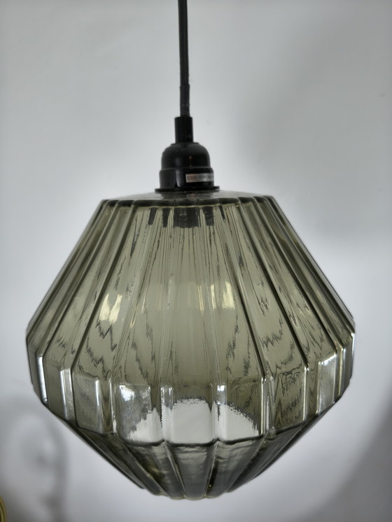 Image 1 of Lampada a sospensione retrò in vetro fumé a coste