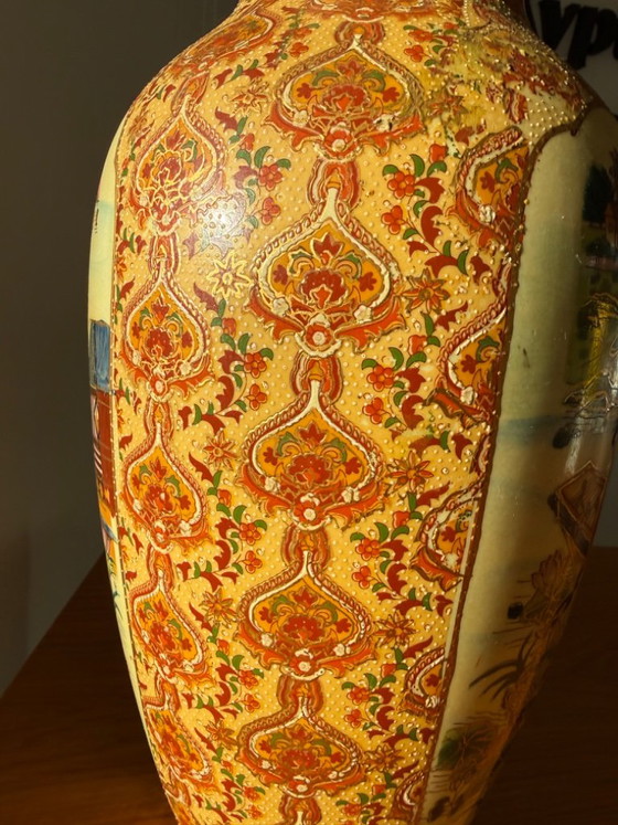 Set di 4 vasi in porcellana stile Satsuma, dipinti a mano con decorazioni dorate, grandi 36 cm – Porcelain (photo 16 of 16)