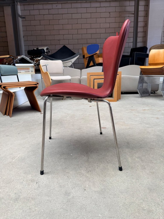 Image 1 of Sillón mariposa de Fritz Hansen en piel color vino tinto (stock: 6)