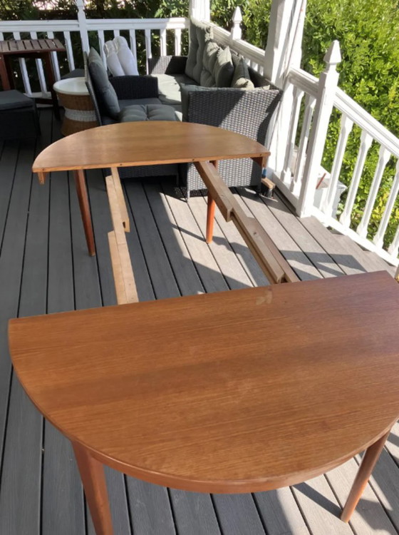 Round extendable teak table by Bertil Fridhagen for Bodafors – Dining tables, Wood (photo 5 of 11)