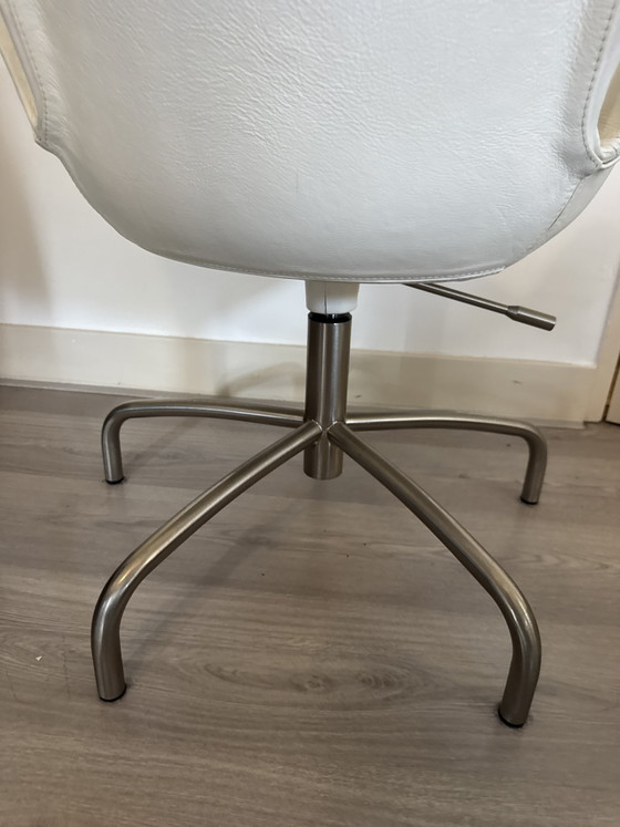 4 Cappelini Stoelen – Cappellini, Draaistoelen, Skai, Metal (photo 3 of 9)