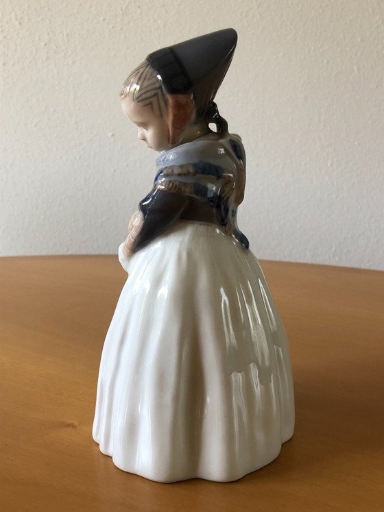 Royal Copenhagen - Amager Girl - Model1251 – Decoratieve objecten, Porcelain (photo 4 of 7)