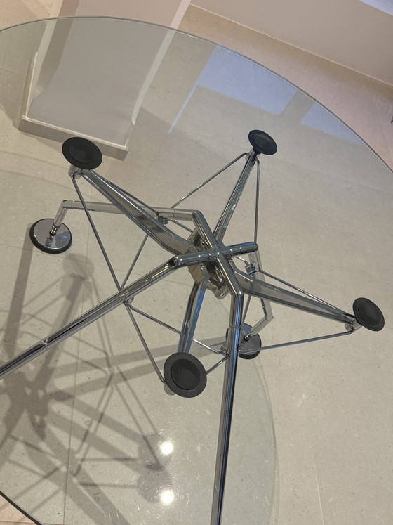 Image 1 of Tavola rotonda Tecno Nomos