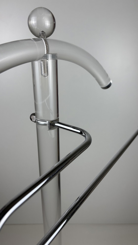 Image 1 of Appendiabiti vintage in plexiglas acrilico / attaccapanni Space Age Chrome
