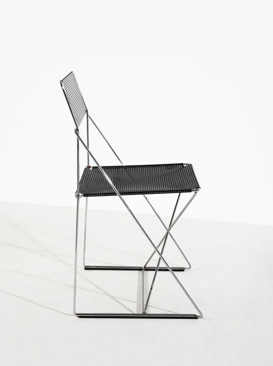 Ensemble de 4 chaises Vintage Nuova X-Line par Niels Jørgen Haugesen pour Magis – Chaises de salle à manger (photo 3 of 5)