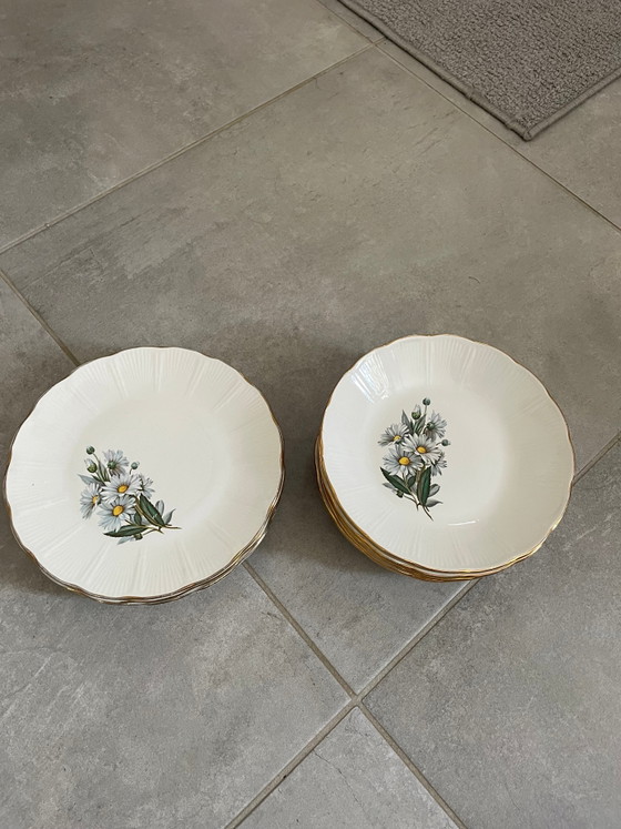 L'Amandinoise Flat and Deep Plate Set – Crockery (photo 9 of 10)