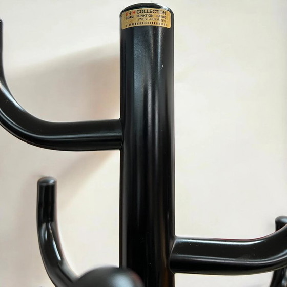 Image 1 of Appendiabiti vintage a cactus in metallo nero della collezione H+H anni '70-'80