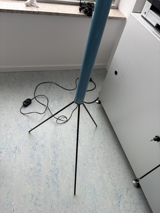 Flos Luminator Lamp Blue – Floor lights, Metal (photo 3 of 5)