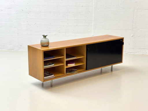 Sideboard aus Walnussholz von Knoll International (wohnbedarf) 1960er Jahre