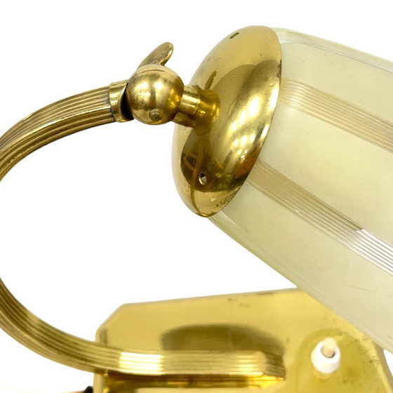 Image 1 of Art Déco/Modernistische bureaulamp, Duitsland, jaren 1950, met messing en glazen kap.