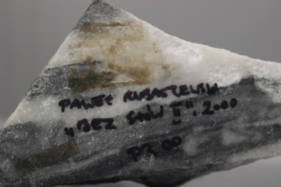 Image 1 of Paweł Rubaszewski "Bez Stow" sculpture, patinated bronze on a base, Poland 2000