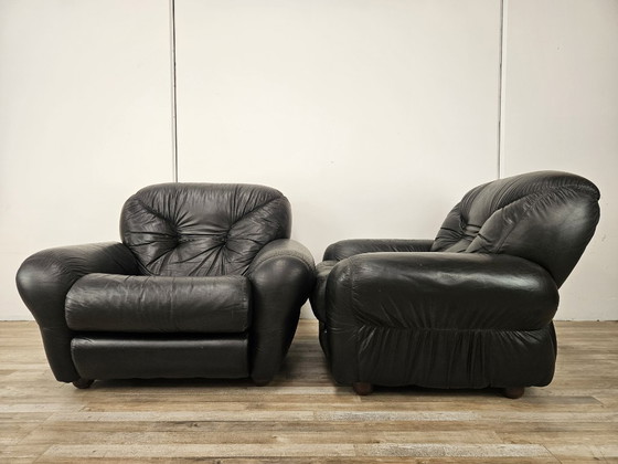 1970s Black Leather Club Chairs – Armchairs (photo 4 of 17)