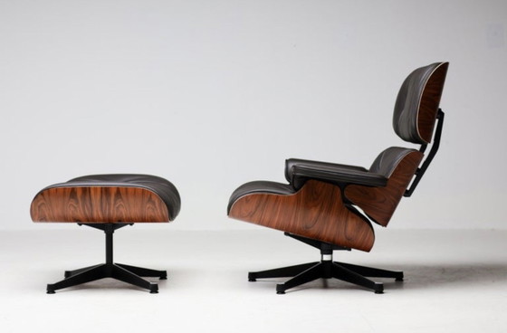 Image 1 of Eames Lounge Chair XL – Santos Palisander and chocolate-colored leather
