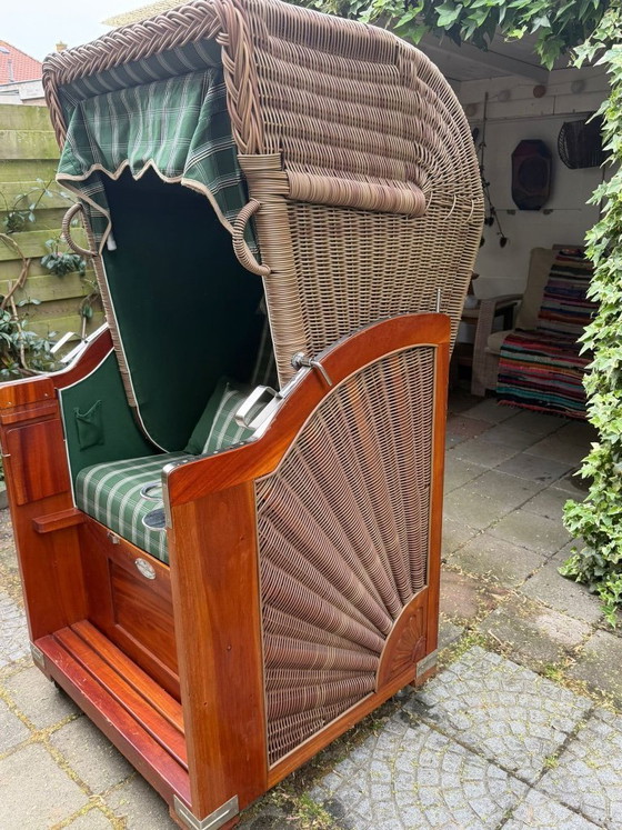Image 1 of Bijzondere Handgemaakte Tuin/Ligstoel (Cocoon)