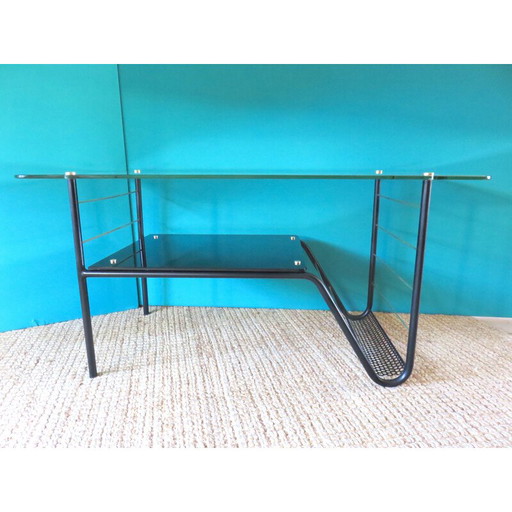 Table vintage en tube d'acier avec verre et porte-revues, 1950