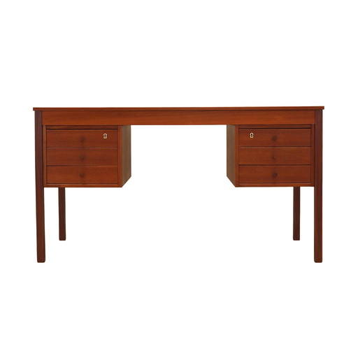 Teak Desk, Danish Design, 1970s, Production: Denmark