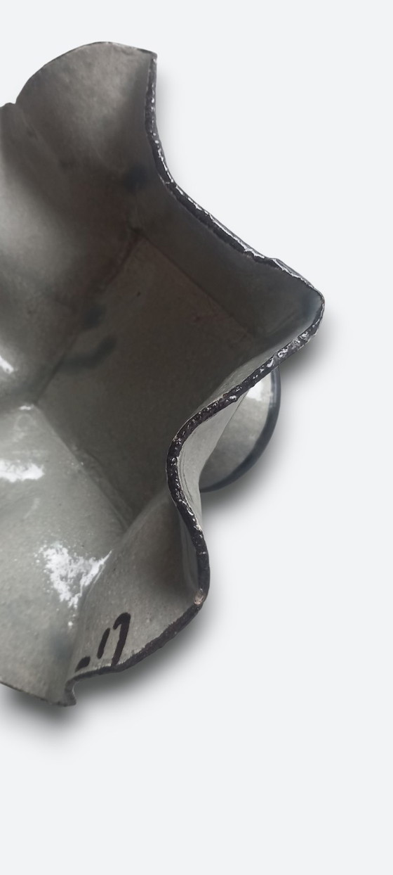 Image 1 of Studio ceramic bowl on foot with organic shape and gray glaze – signed studio mark