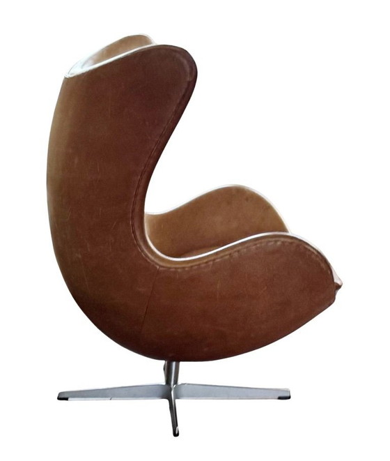 Image 1 of Arne Jacobsen Egg Chair – Fritz Hansen – Vintage leer donker walnoot – Designklassieker