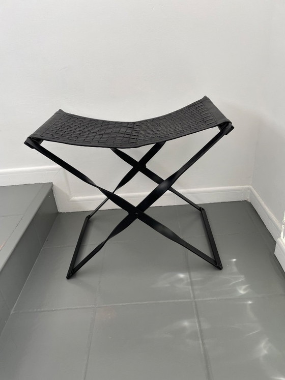Image 1 of Tabouret haut pliant / taburette en métal et cuir tressé