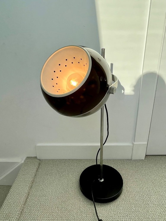 Image 1 of Seltene Dijkstra-Tischleuchte mit Augapfelmotiv | Weltraumzeitalter der 1970er Jahre | Metall & Mokka