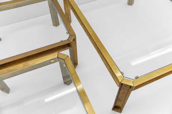 Image 1 of Tables d'appoint ou basses modèle T09 en laiton et verre, par Peter Ghyczy, années 1970, lot de 2