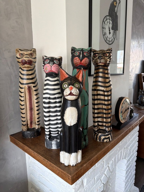 Image 1 of Vintage houten kat zwart wit 41cm