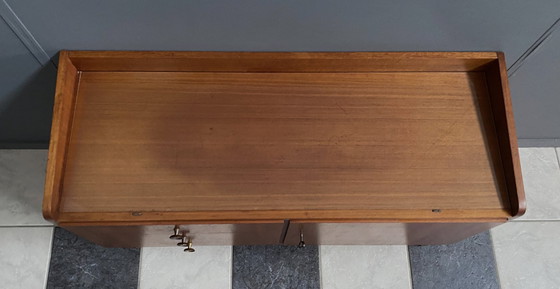 Image 1 of buffet bas en bois brun des années 1960