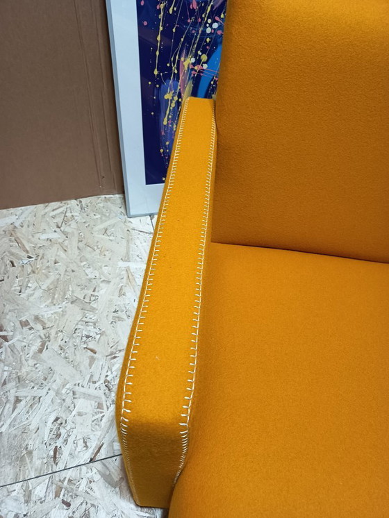 Image 1 of CASSINA Paire de fauteuils Utrecht 637 NEUF 2026 en laine KVARD Moutarde par Gerrit Rietveld