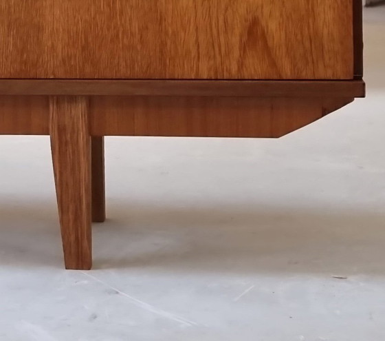 Image 1 of Tablero bajo de mediados de siglo