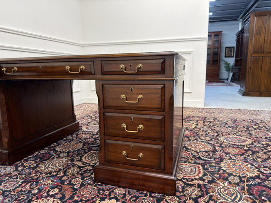 Original Globe Wernicke Corner Desk – Leather, Wood (photo 11 of 23)