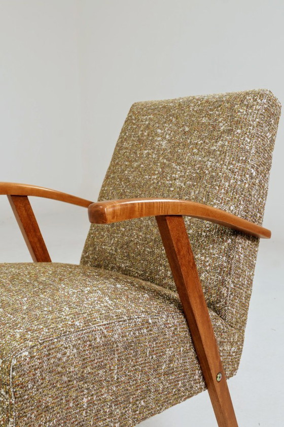 Image 1 of Poltrona lounge vintage con rivestimento a fantasia verde, restaurata, anni '70.
