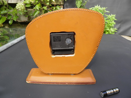 Orologio da tavolo vintage in pelle – Metallo (photo 2 of 5)