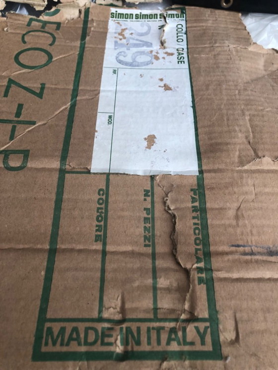 Image 1 of CASSINA nera molto eccedente a 2 ante con ripiani a incastro