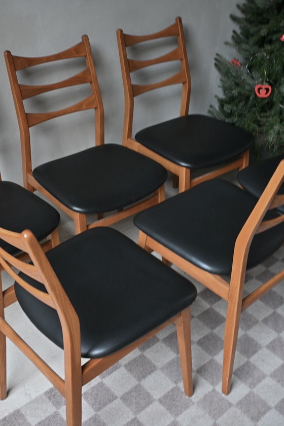 Image 1 of Vintage set of 6 dining room chairs Baehre Mignon
