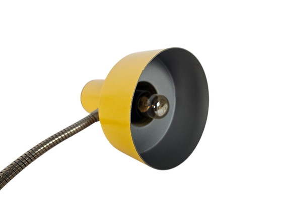 Image 1 of Herda - Hala Zeist style - lampada da tavolo - lampada da tavolo - giallo ocra - collo flessibile - anni '60