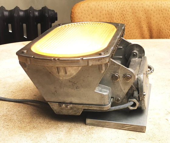 Image 1 of Luminaria Philips a pie