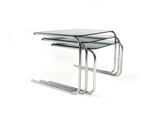 Ensemble de trois tables gigognes en chrome, 1970S