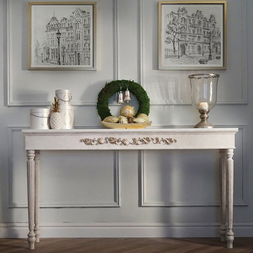 MonAntonine Console Viellie I