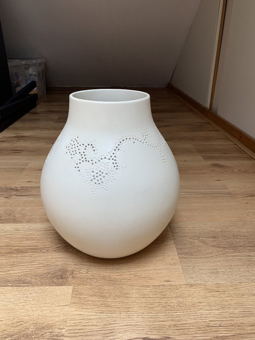Vaso IKEA PS JONSBERG, disegnato da Hella Jongerius