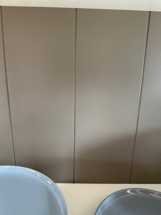 Image 1 of Grande credenza in stile rustico RAL 9010