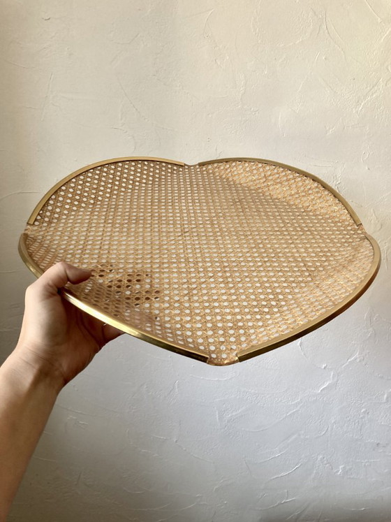 Image 1 of Vassoio in plexiglas, vimini e ottone, 1970, attribuito a Roche Bobois.