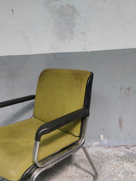 Image 1 of Vintage buisvormige chromen stoel met zwart leer