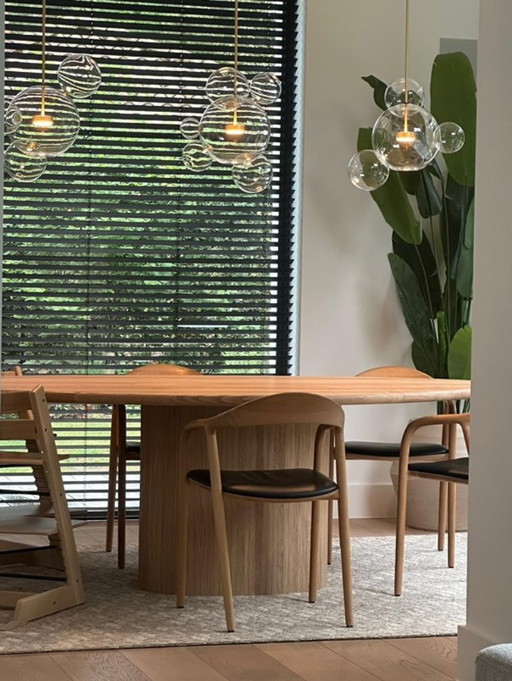 Eettafel (Hugo van Fontein) massief eik geborsteld