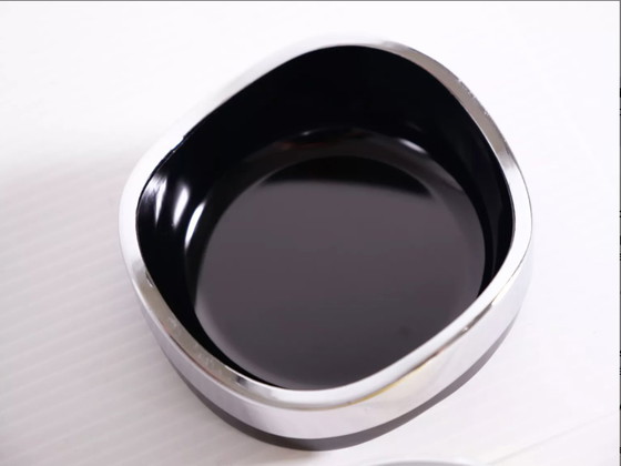 Image 1 of Aansteker en asbak Space Age van YAX JAPAN. Verzamelobject. 70's