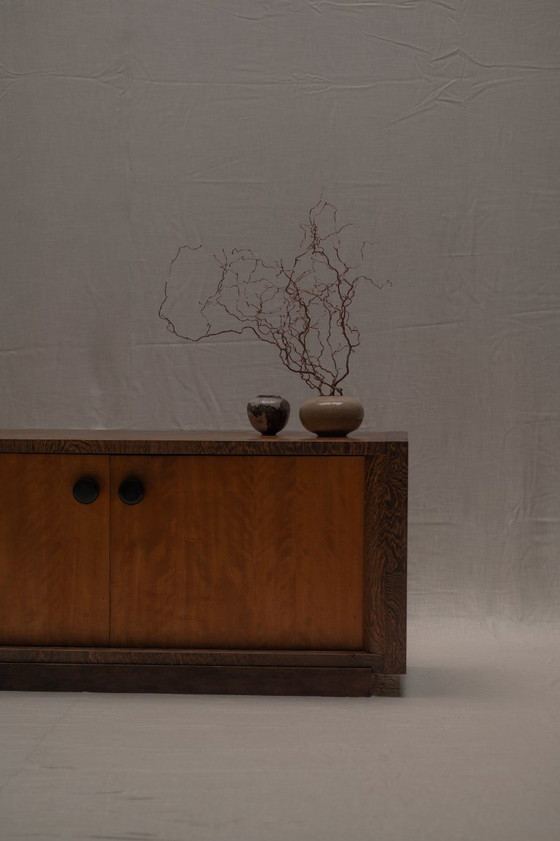 Image 1 of Dressoir uit het begin van de 20e eeuw in de stijl van De Coene