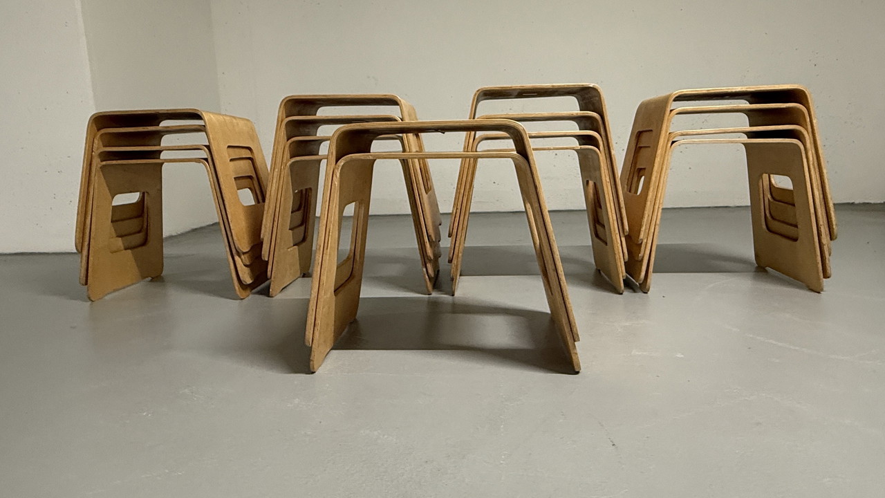 18 Ikea Benjamin stools €800 Whoppah