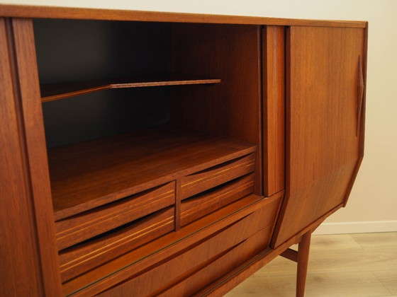 Image 1 of Teakhouten highboard, Deens ontwerp, jaren 60, gemaakt in Denemarken.