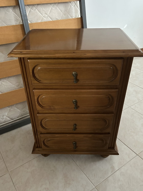 Image 1 of Cama com colchão de 140 cm x 200 cm e 2 mesas de cabeceira