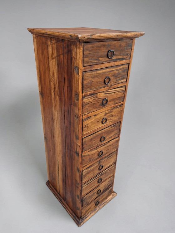 Antike Kommode, Apothekerschrank, Aktenschrank, charakteristische Altersspuren, 40x47x126cm – Kommoden, Metal (photo 2 of 5)