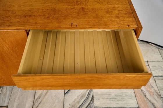 Image 1 of Credenza vintage in quercia di Jiří Jiroutek, anni '60, Cecoslovacchia